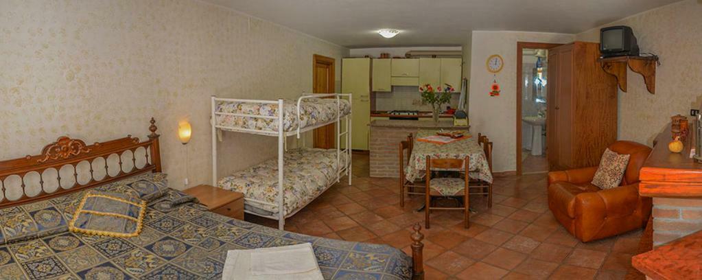 לינה וארוחת בוקר סוביאקו Casa Lieta מראה חיצוני תמונה