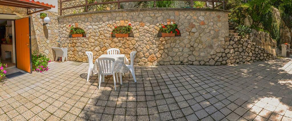 לינה וארוחת בוקר סוביאקו Casa Lieta מראה חיצוני תמונה